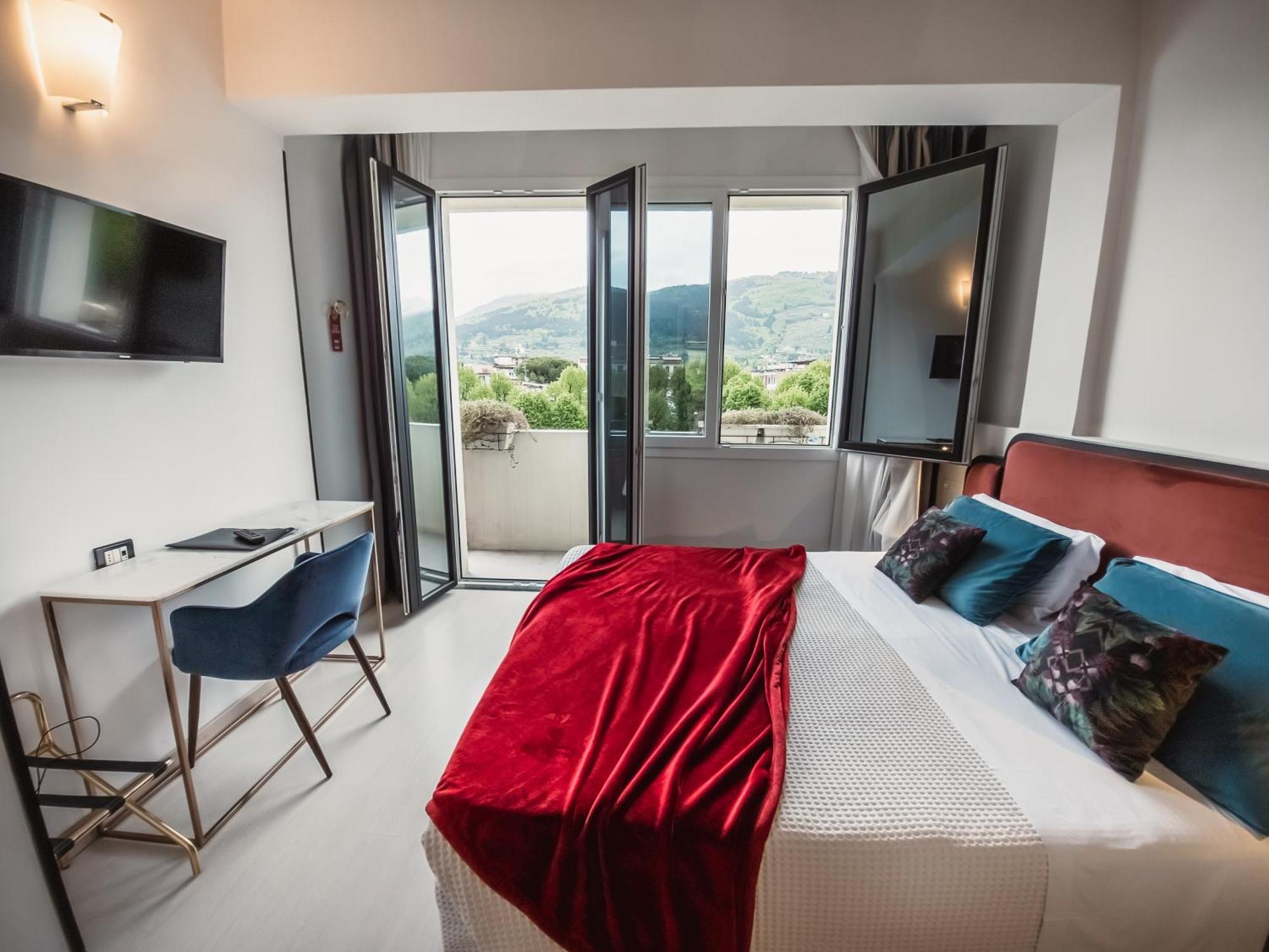 Art Hotel Milano Прато Экстерьер фото