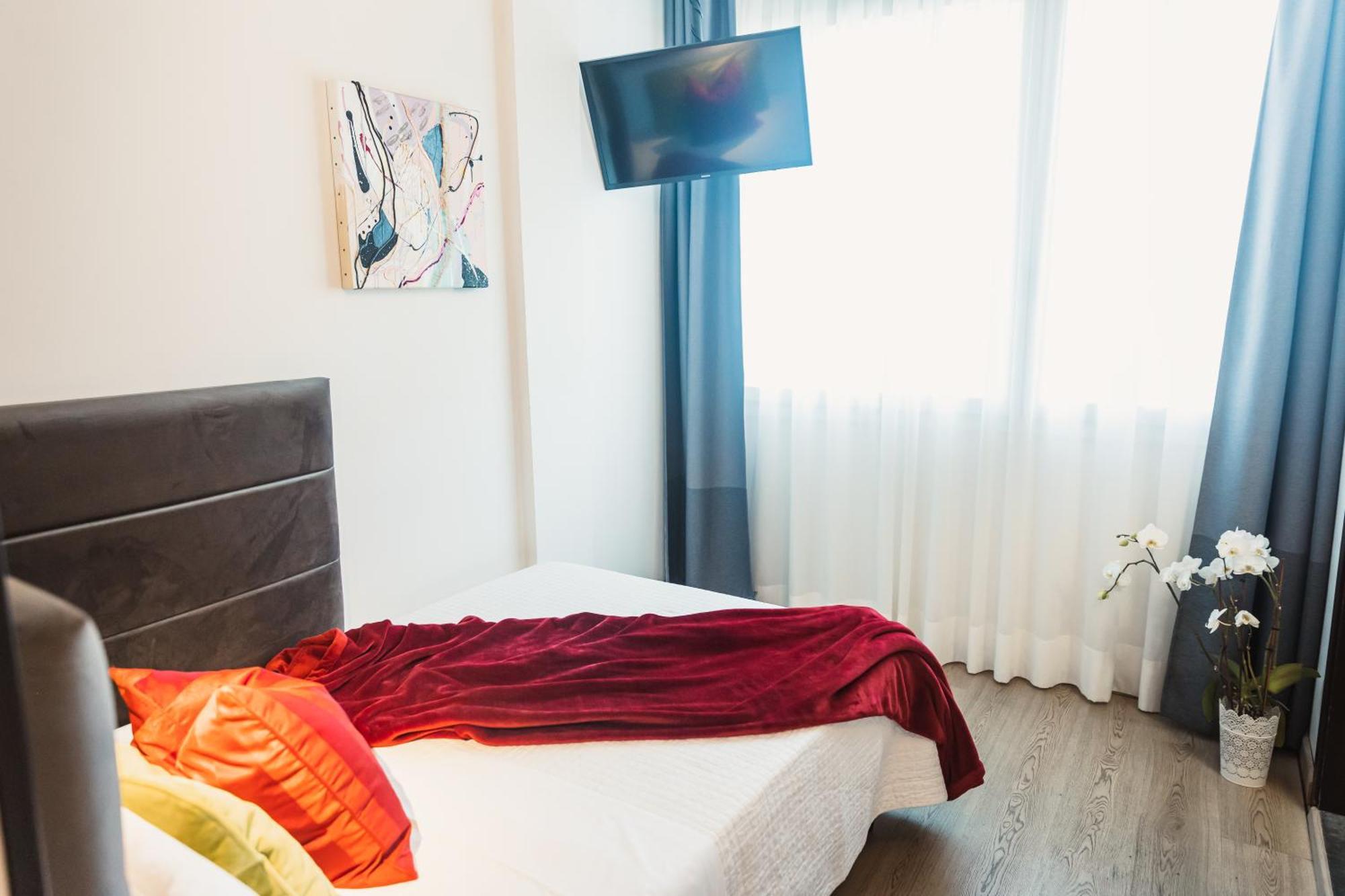 Art Hotel Milano Прато Экстерьер фото